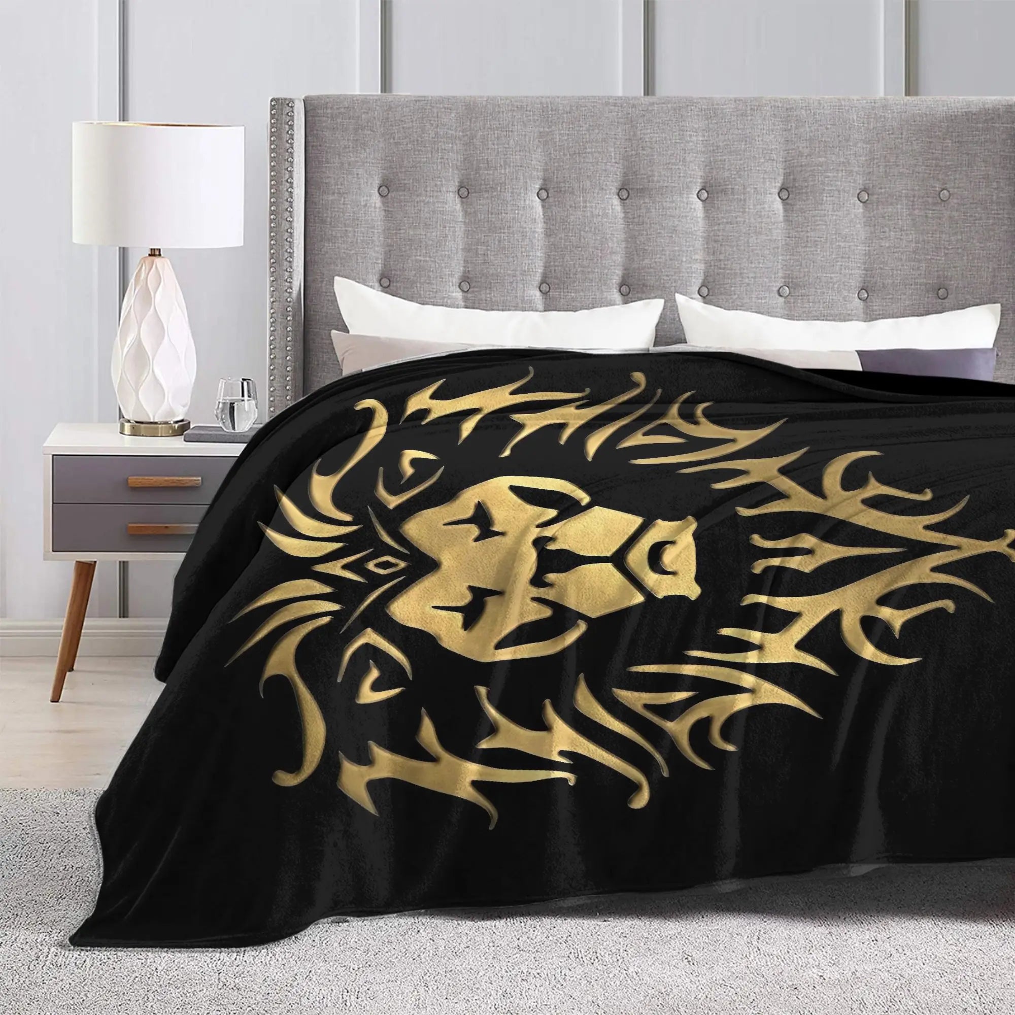 Golden Lion face Soft Throw Blanket (World of Warcraft Gamer)