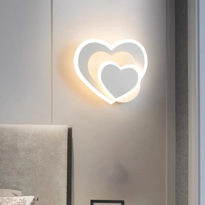 LED heart-shaped wall lamp